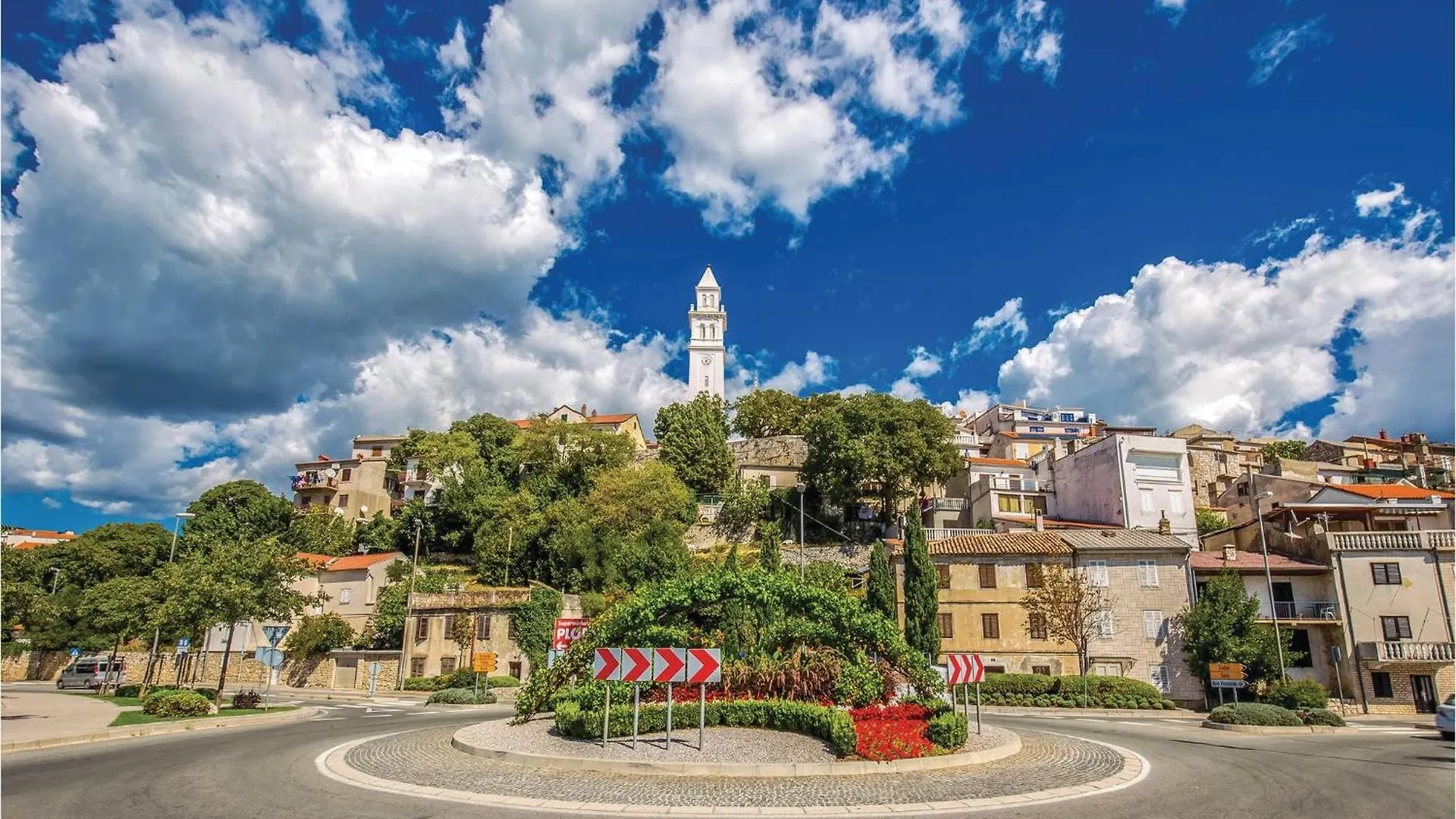 Apartment Marta - Whole House, Right By The Sea Novi Vinodolski Croatia